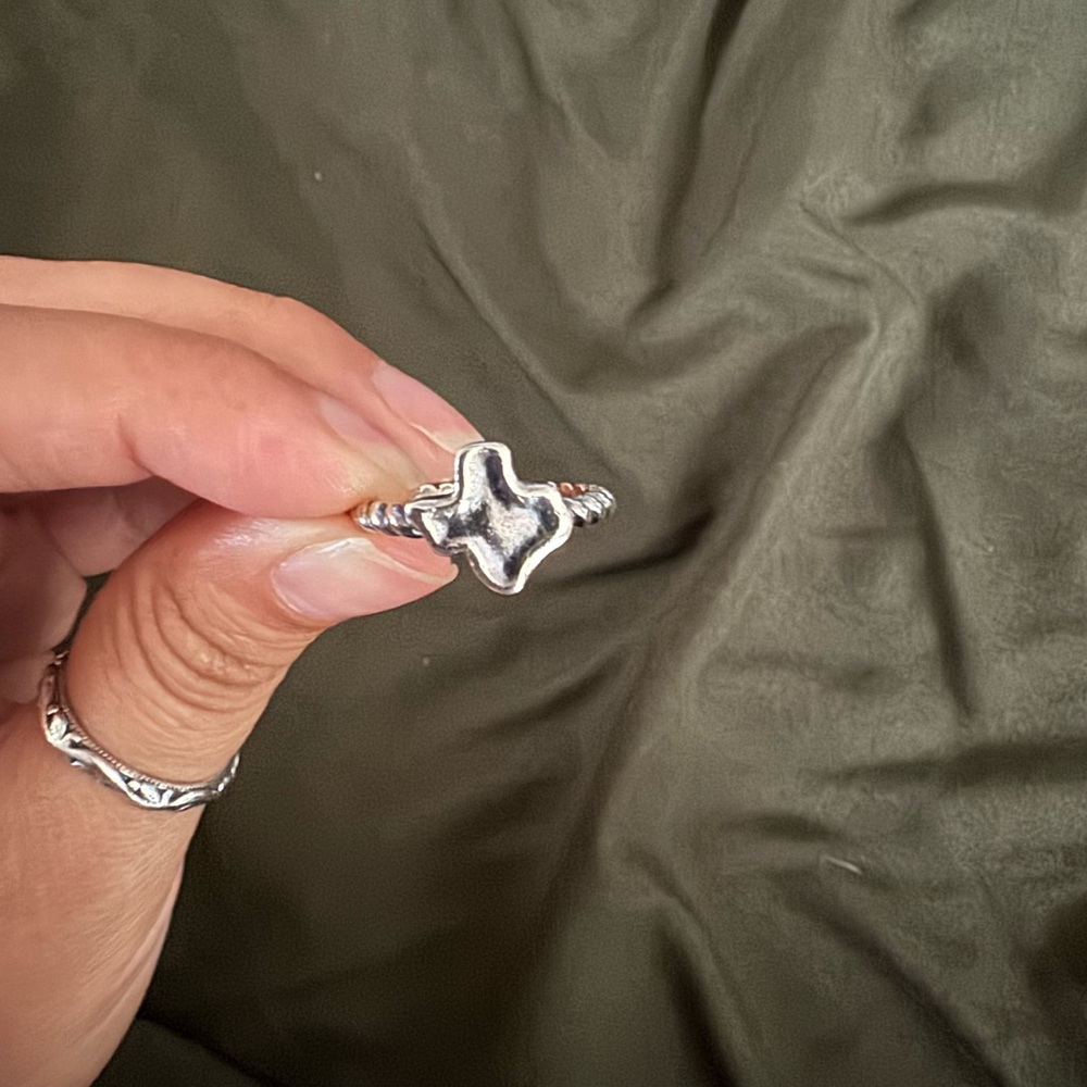 James Avery State of Texas Sterling Silver 925 Twisted Band Ring